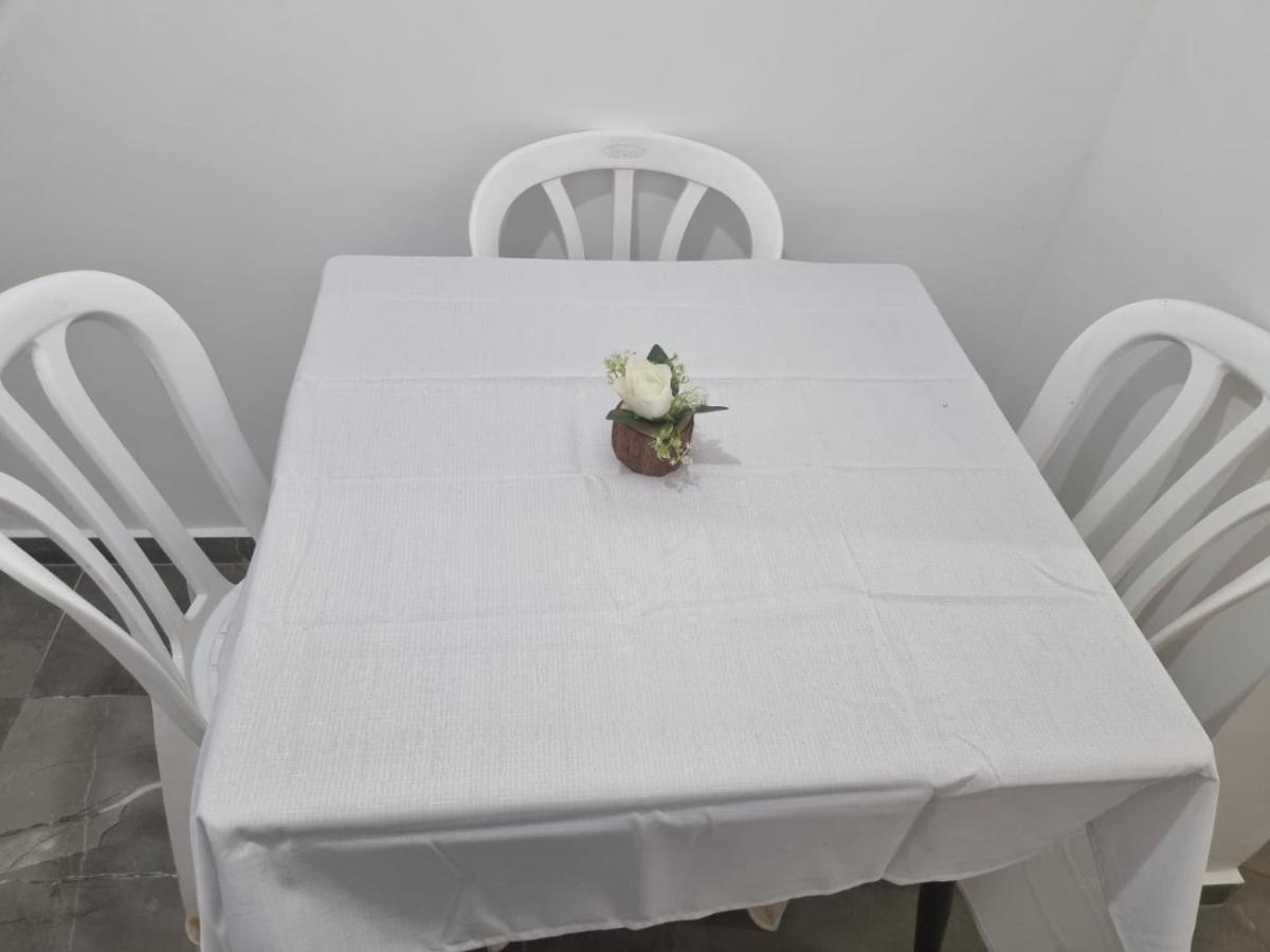 בובה של דירה Apartment Ейлат Екстериор снимка